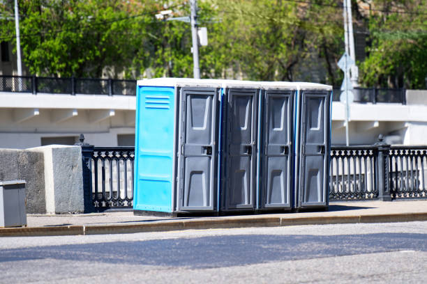 Best Portable restroom trailer rental  in Fuller Heights, FL